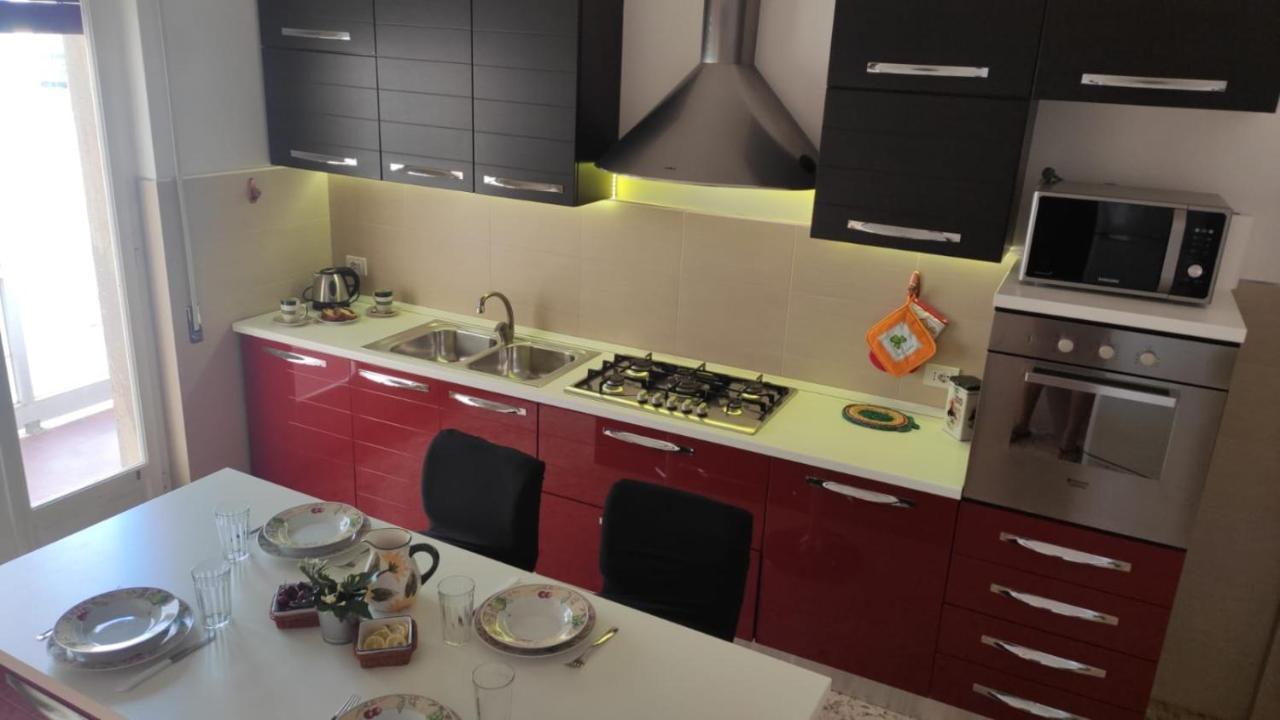 Blu House Apartment Монополи Екстериор снимка