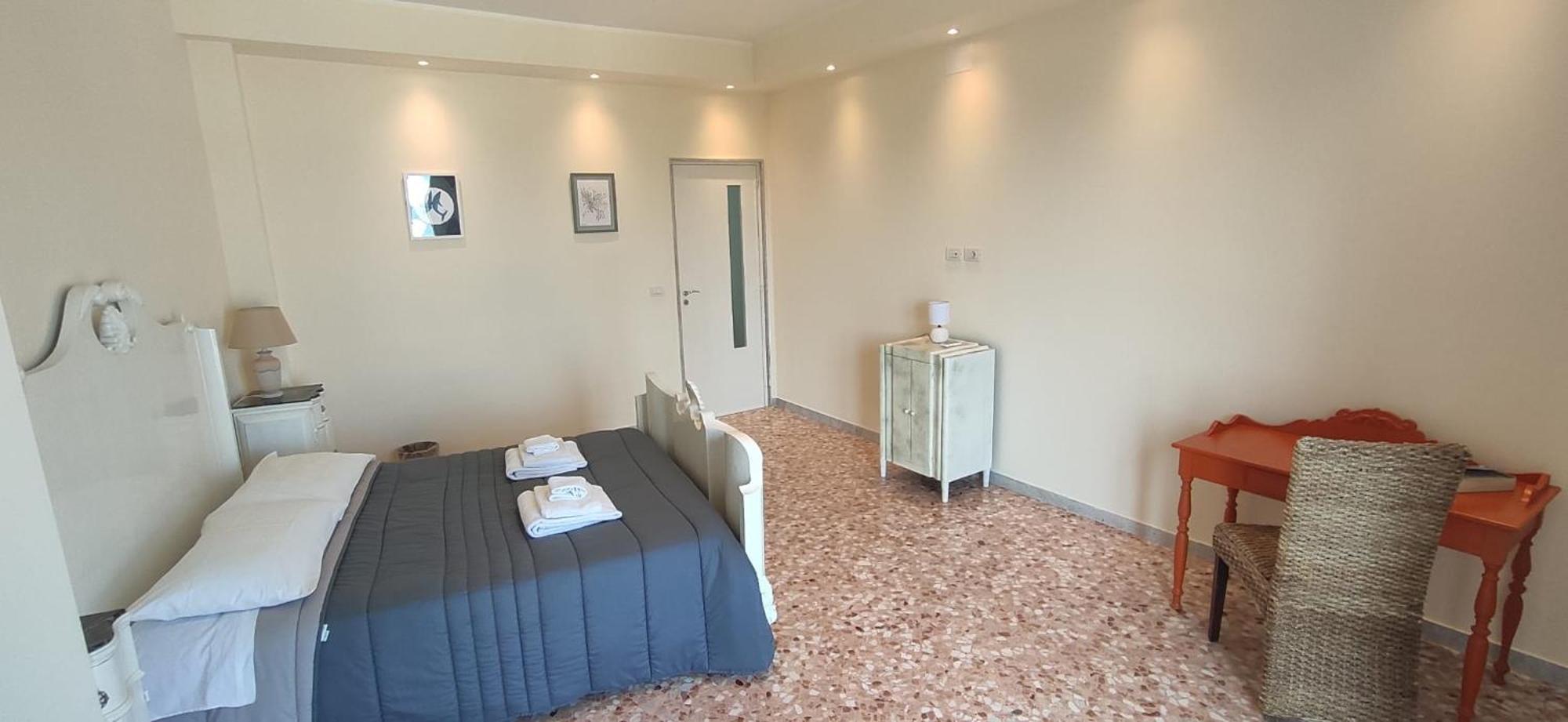 Blu House Apartment Монополи Екстериор снимка