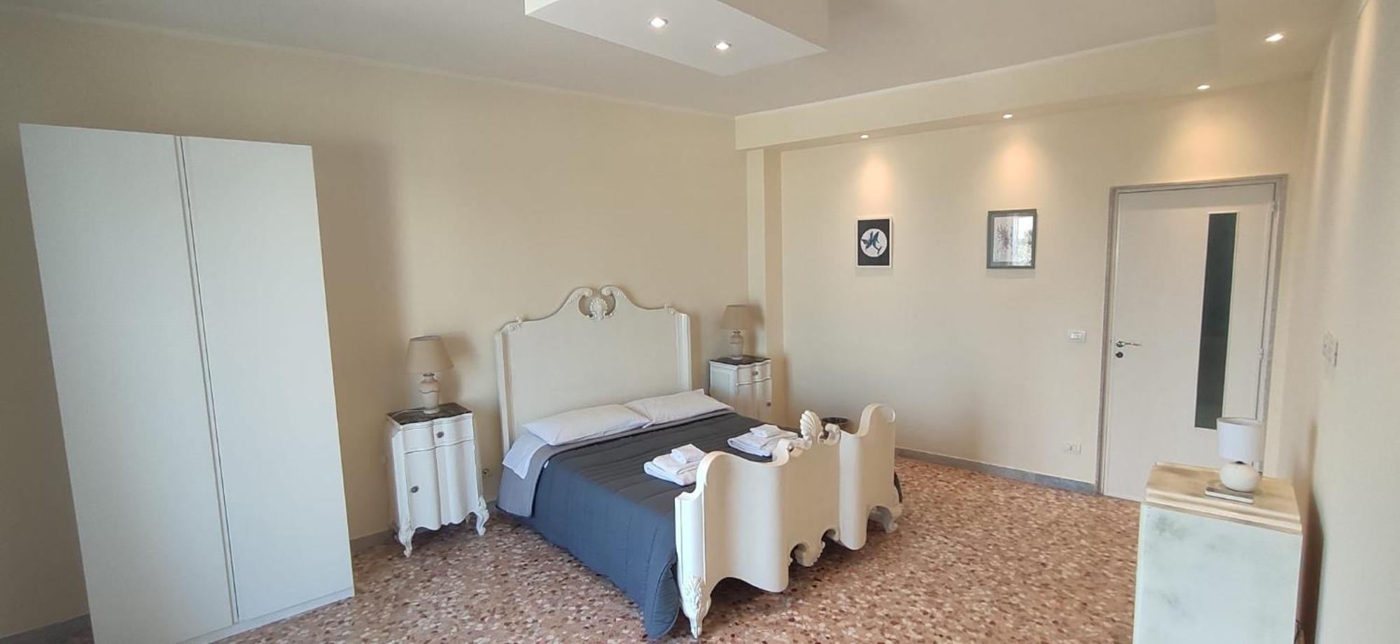 Blu House Apartment Монополи Екстериор снимка